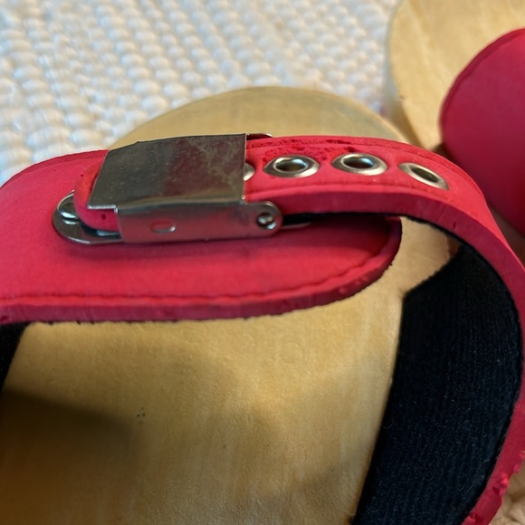 Ladies 7-8 slip on sandals, 70’s look,  DocScholls vibe but soft base- wood look - Picture 7 of 7